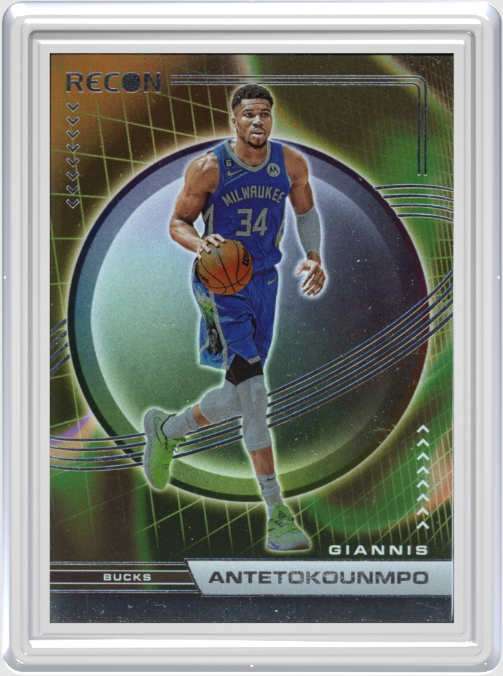 Giannis Antetokounmpo trading card